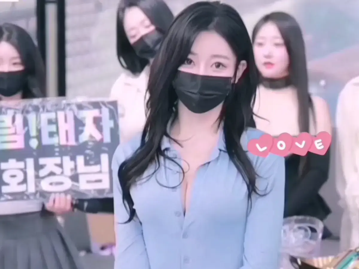 《BJ女团全员卸甲小黑屋》HD高清无删减版在线观看-BJ女团小黑屋全员卸甲完整版免费播放-韩国女团jinricp第五季最新热舞表演全集