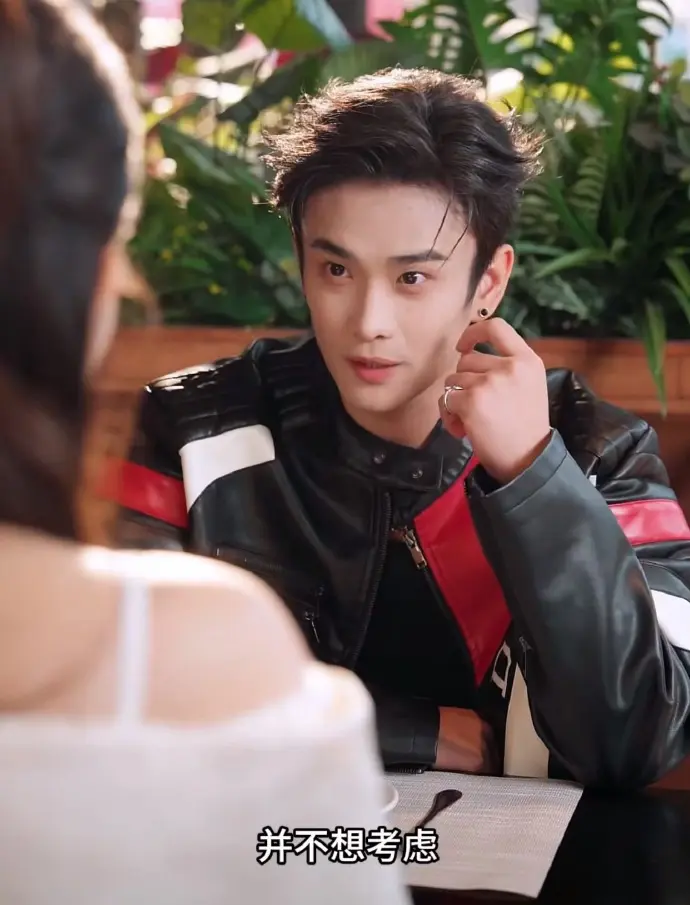 《诱他失控》短剧全集无删减版免费观看-1080P高清画质在线播放-2025年双男主电视剧《诱他失控》