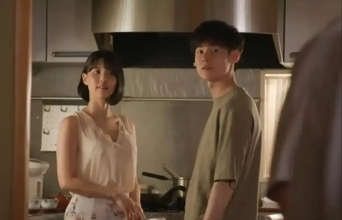 《漂亮的女邻居5》HD修复国语中字高清未删减-满天星超清完整版-飞牛影视2026热映-邻家日常心动邂逅免费看