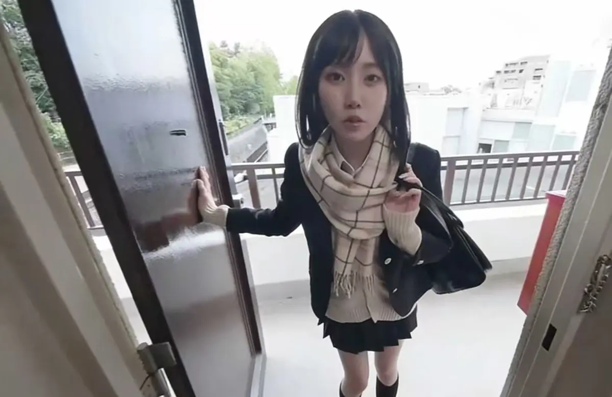 泡在我家的辣妹-真人版全集免费观看-岛崎遥香满天星系列蓝光原盘-未删减中文版高清在线播放