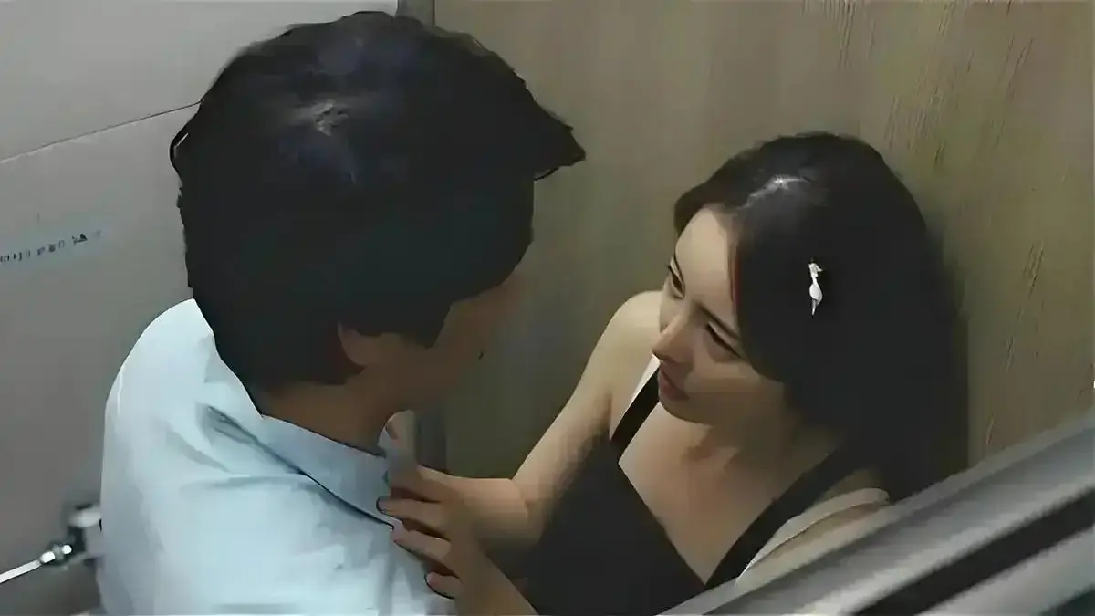 《善良的小姨子》1080P高清完整版免费观看-韩国伦理片《善良的小姨子》未删减正片在线播放-夸克网盘极速获取蓝光资源