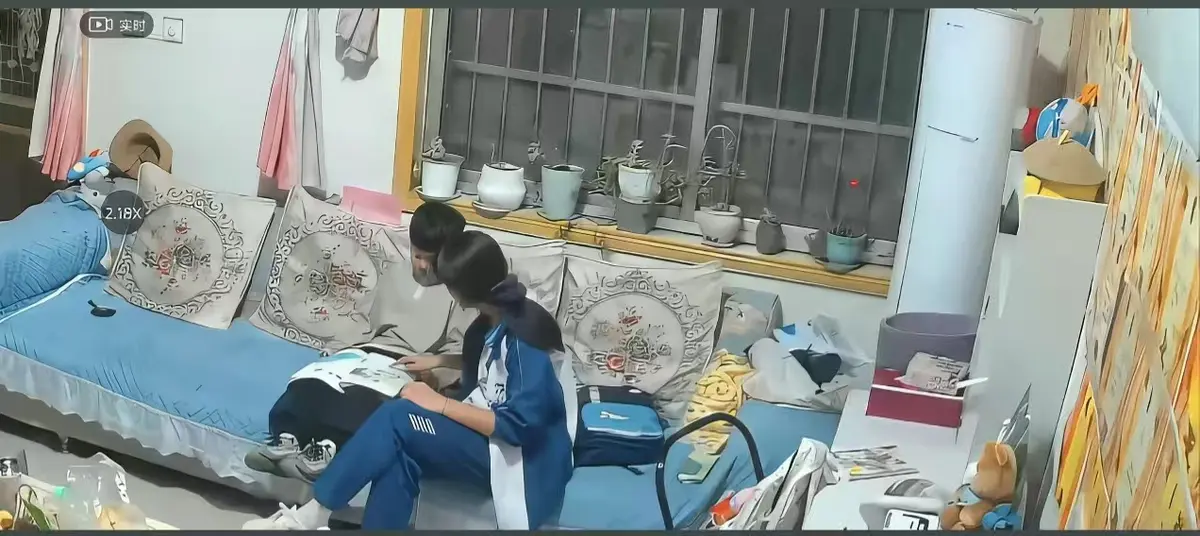 《来自姐姐的爱》无删减完整版在线播放-姐姐管教弟弟暖心日常-来自姐姐的爱高清正片免费观看